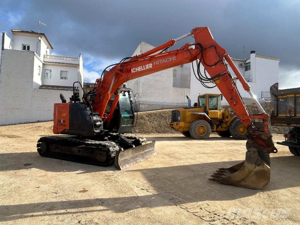 Hitachi ZX 135 Escavatori cingolati