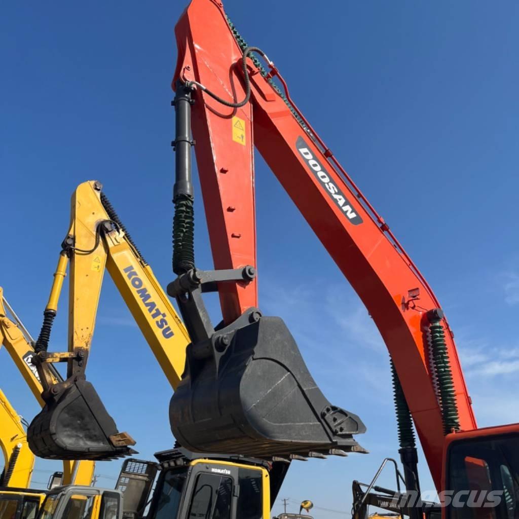 Doosan DX 300 Escavatori cingolati