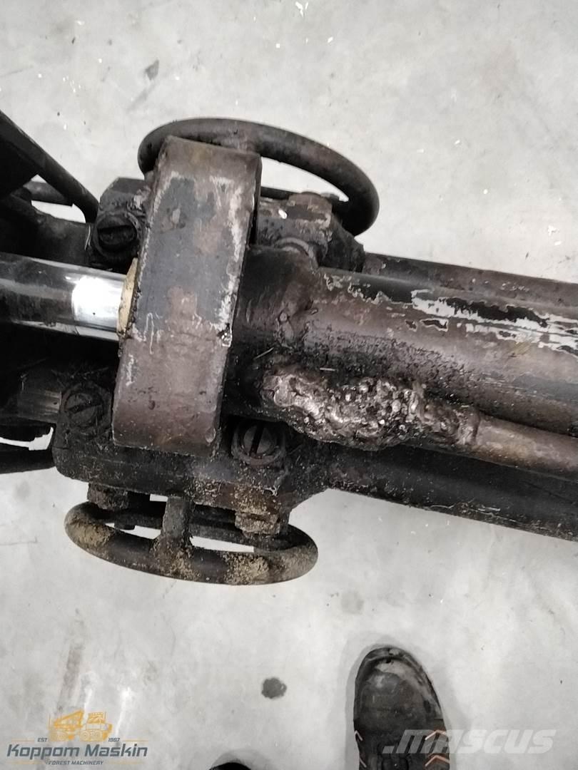 Ösa 374 Gru per esbosco