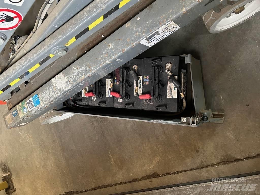 SkyJack SJ 3219 Piattaforme a pantografo