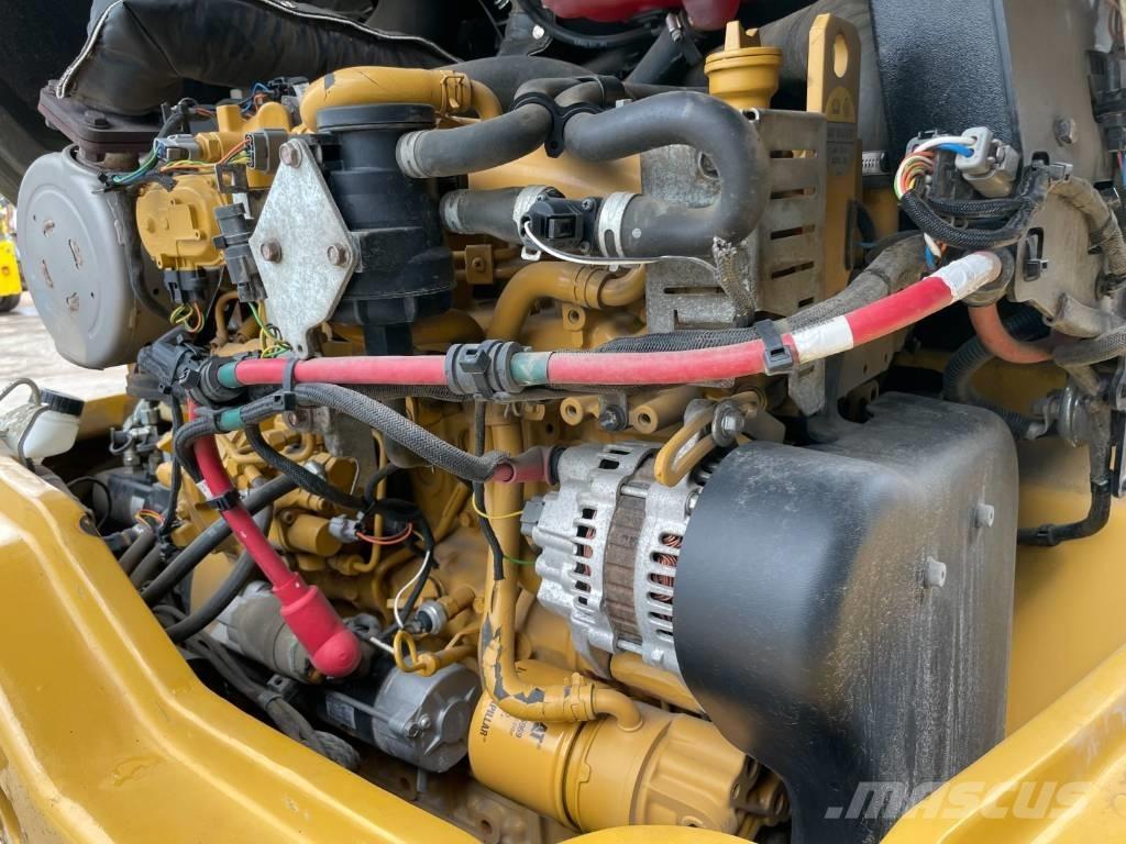 CAT 907M Pale gommate
