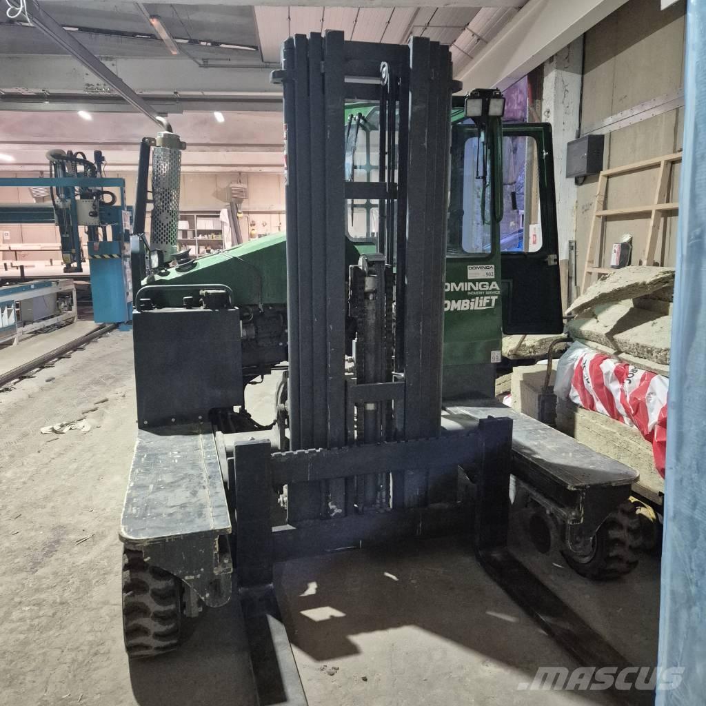Combilift C 4000 Carrello elevatore retrattile a 4 vie