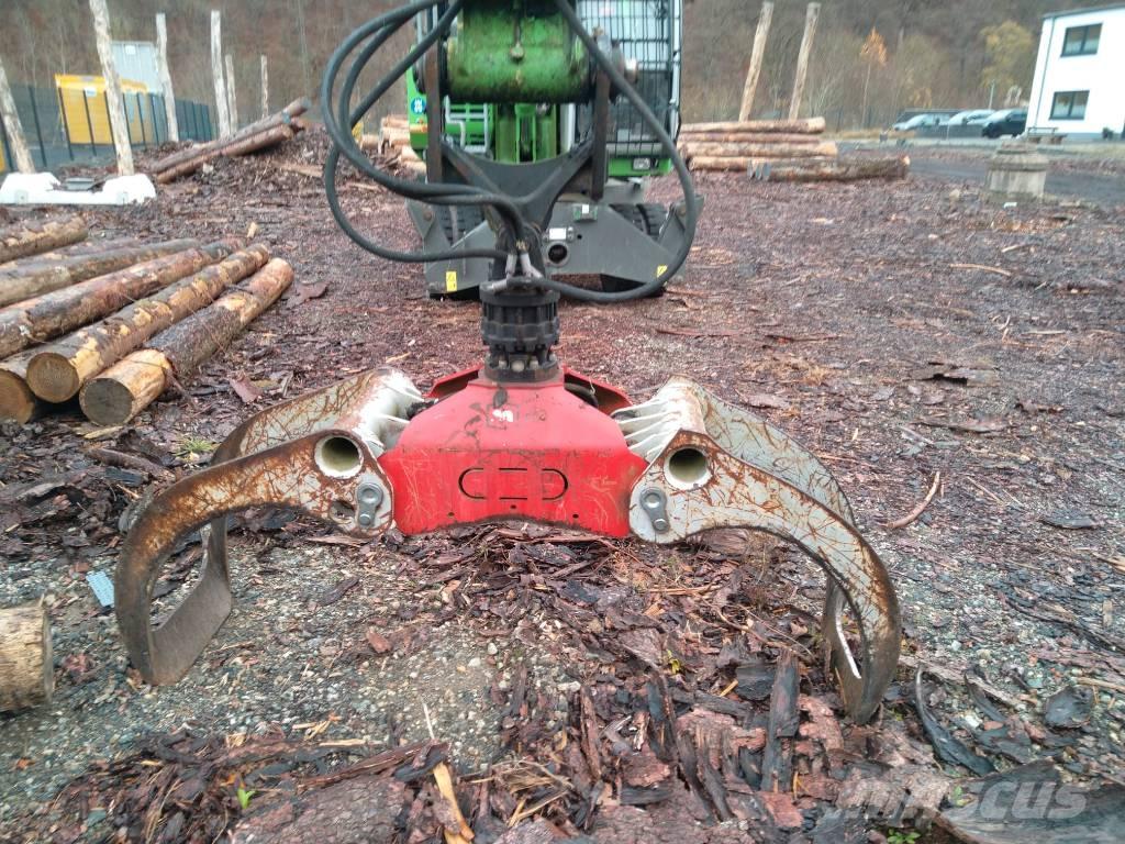 Sennebogen 818 E Movimentazione rifiuti