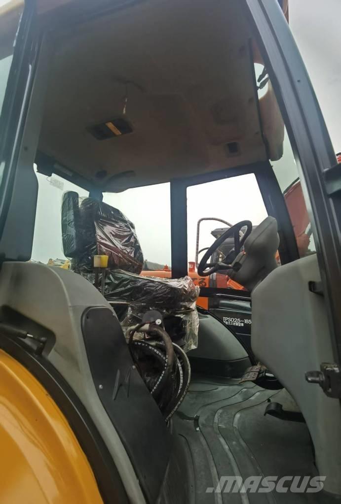 JCB 4 CX Terne