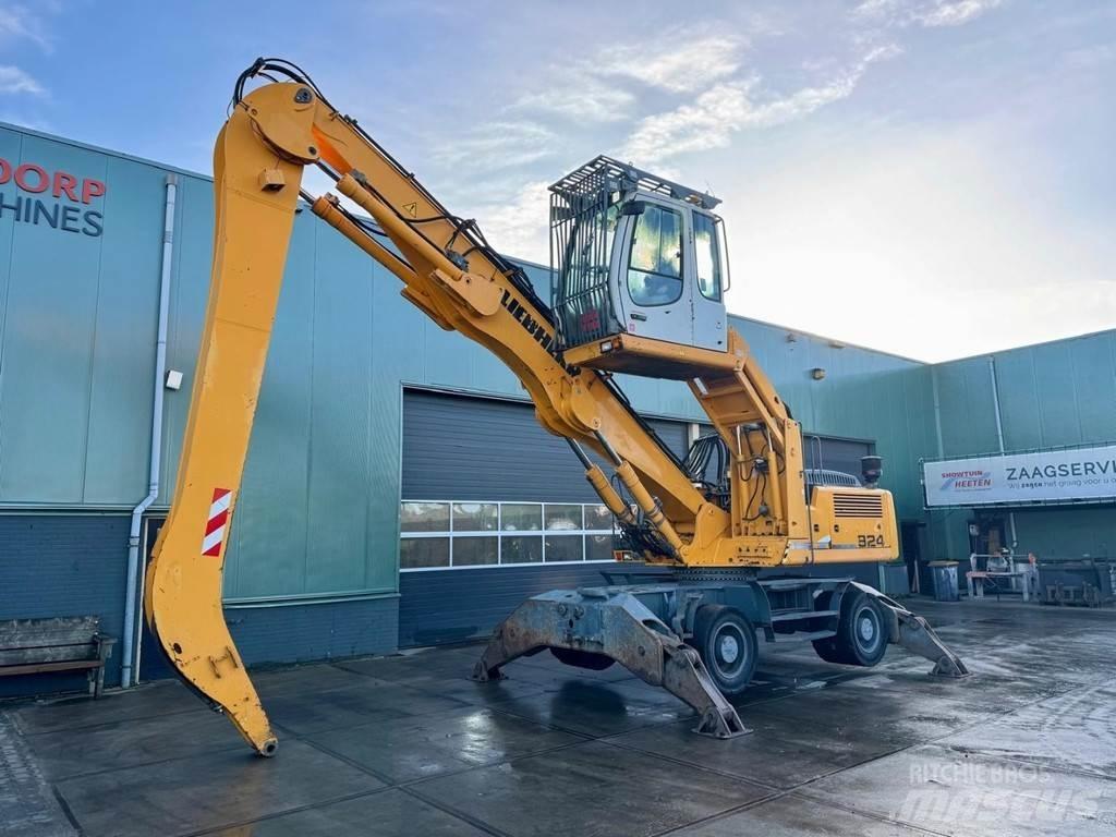 Liebherr A 924 C Movimentazione rifiuti
