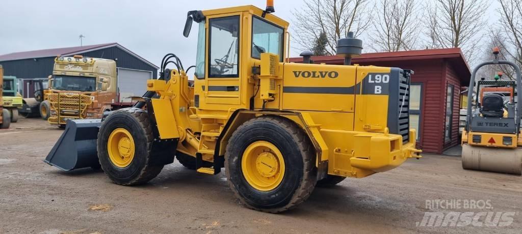 Volvo L 90 B Pale gommate