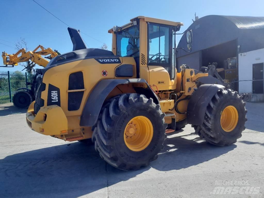 Volvo L 60 Pale gommate