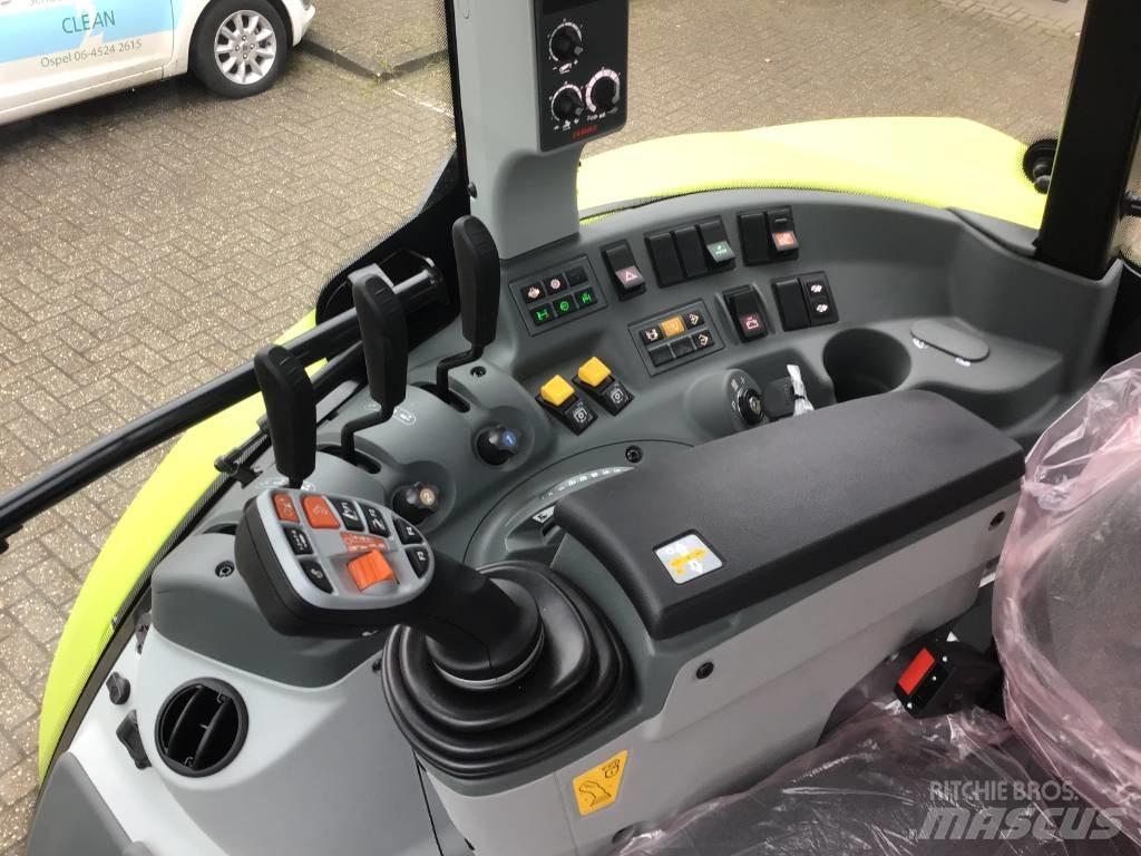 CLAAS Arion 450 CIS Trattori