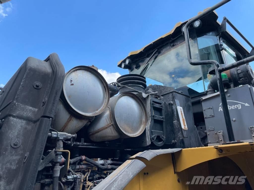 CAT 966MXE Pale gommate