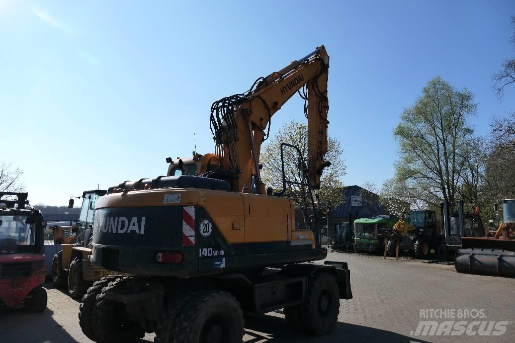 Hyundai 140-9 Escavatori gommati