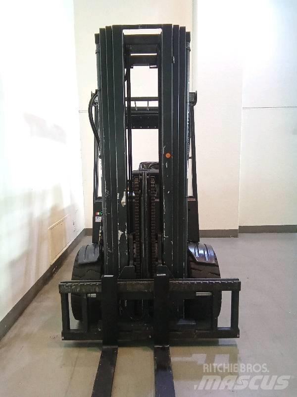 OM XE 50 Carrelli elevatori elettrici