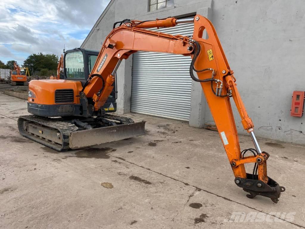 Doosan Develon DX85R Escavatori medi 7t - 12t