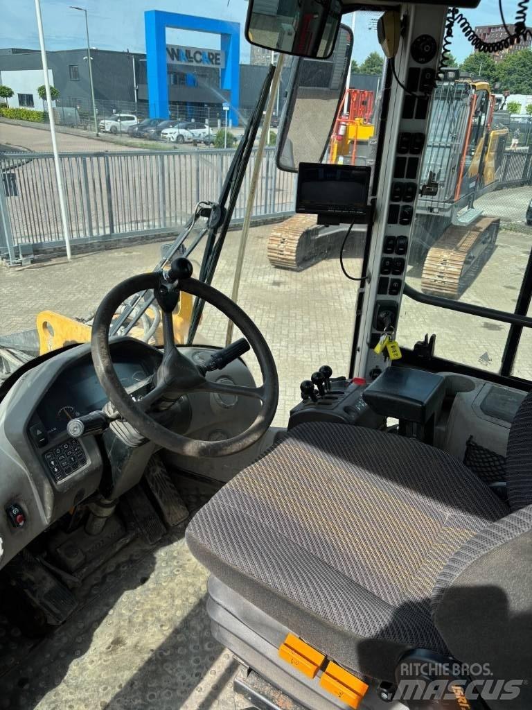 Volvo L 110 F Pale gommate