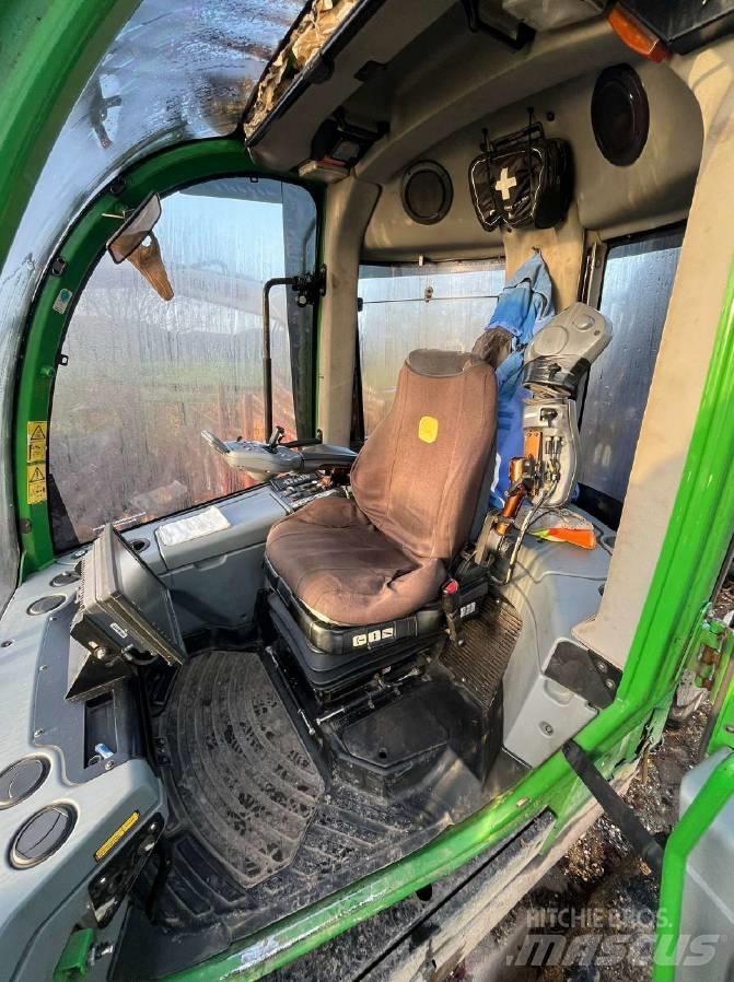 John Deere 1110 E Forwarder