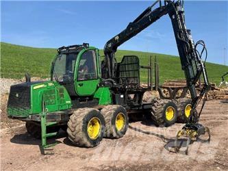 John Deere 1110 E Forwarder