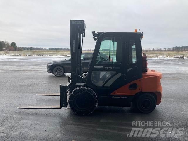Doosan D35C-7 Carrelli elevatori diesel