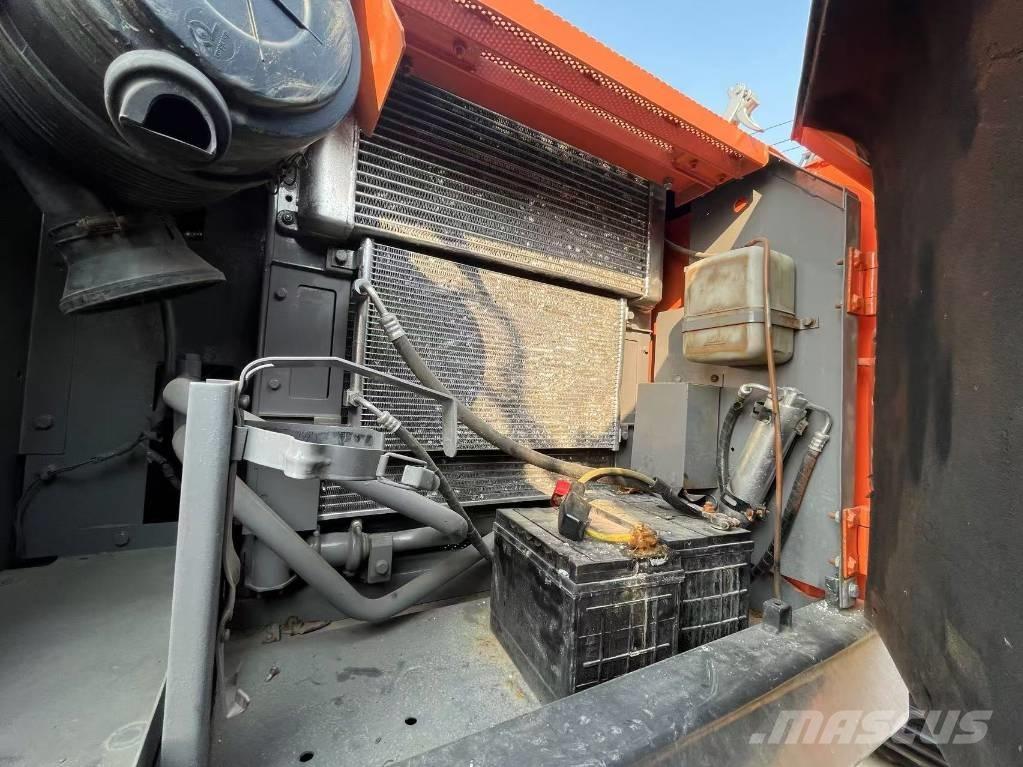 Hitachi ZX 160 Escavatori cingolati