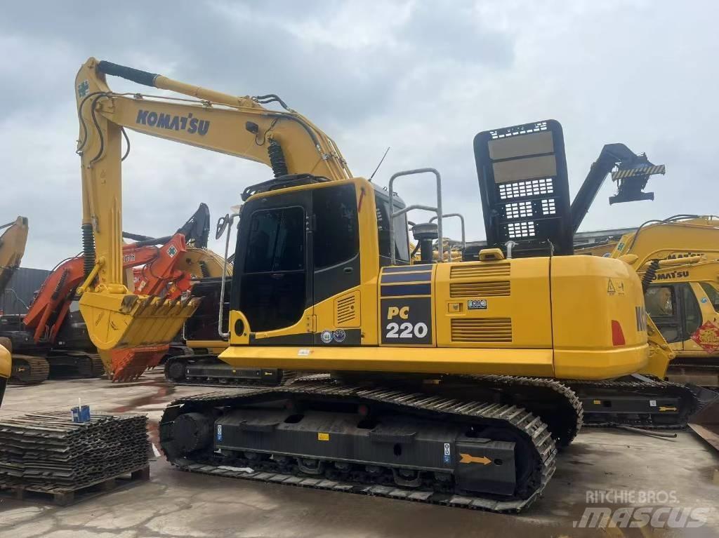 Komatsu PC 220-8 Escavatori cingolati