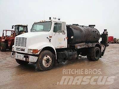 International 8100 Finitrici