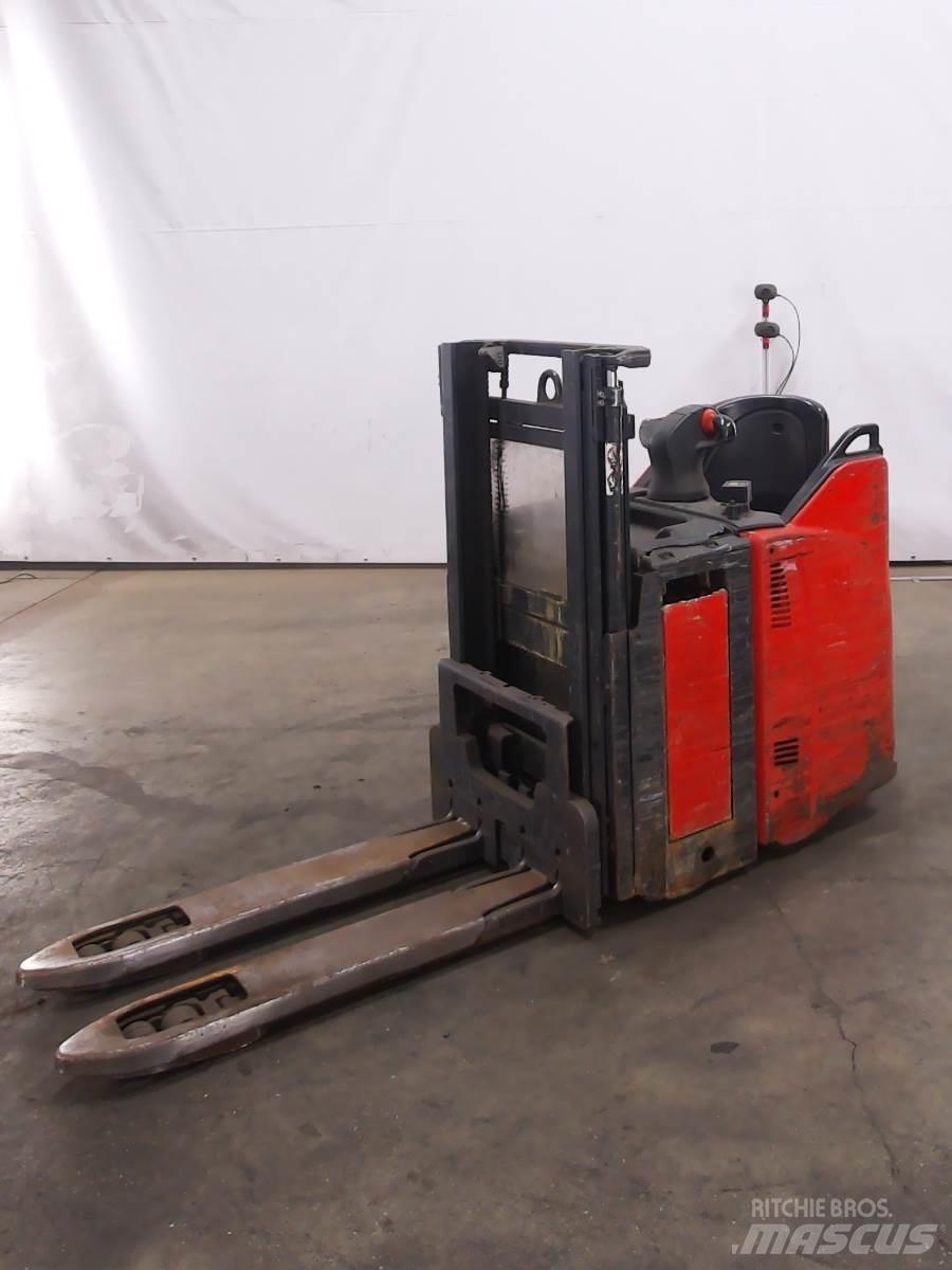 Linde D12P Transpallet uomo a terra