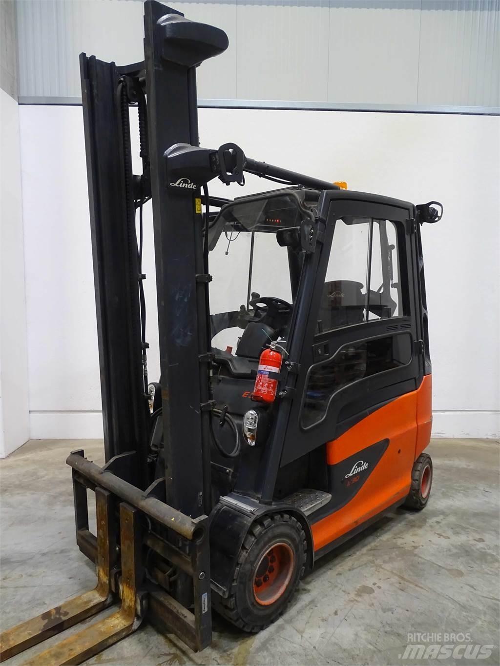 Linde E30 Carrelli elevatori elettrici