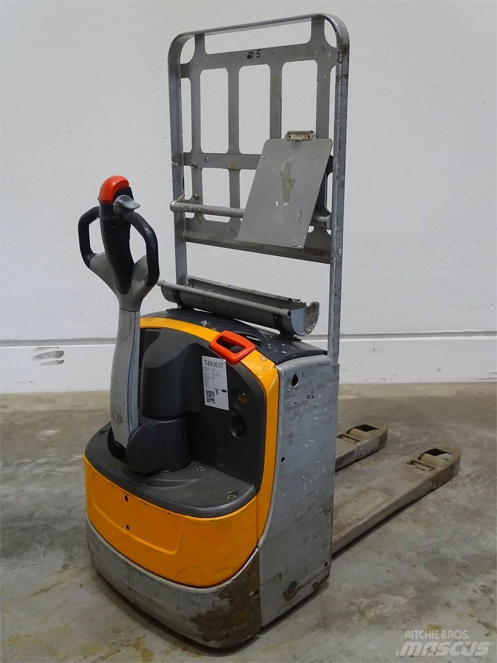 Still EXU16 Transpallet manuale