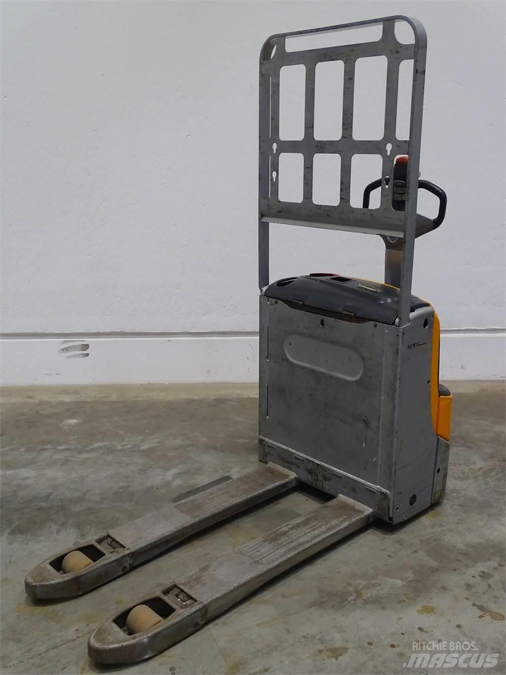 Still EXU16 Transpallet manuale