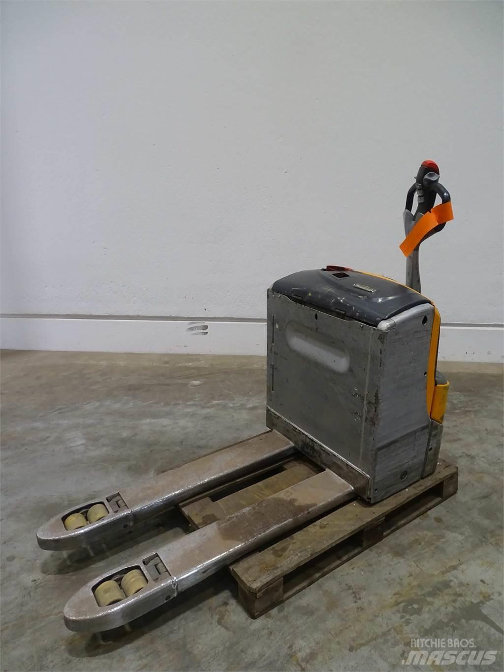 Still EXU16 Transpallet manuale