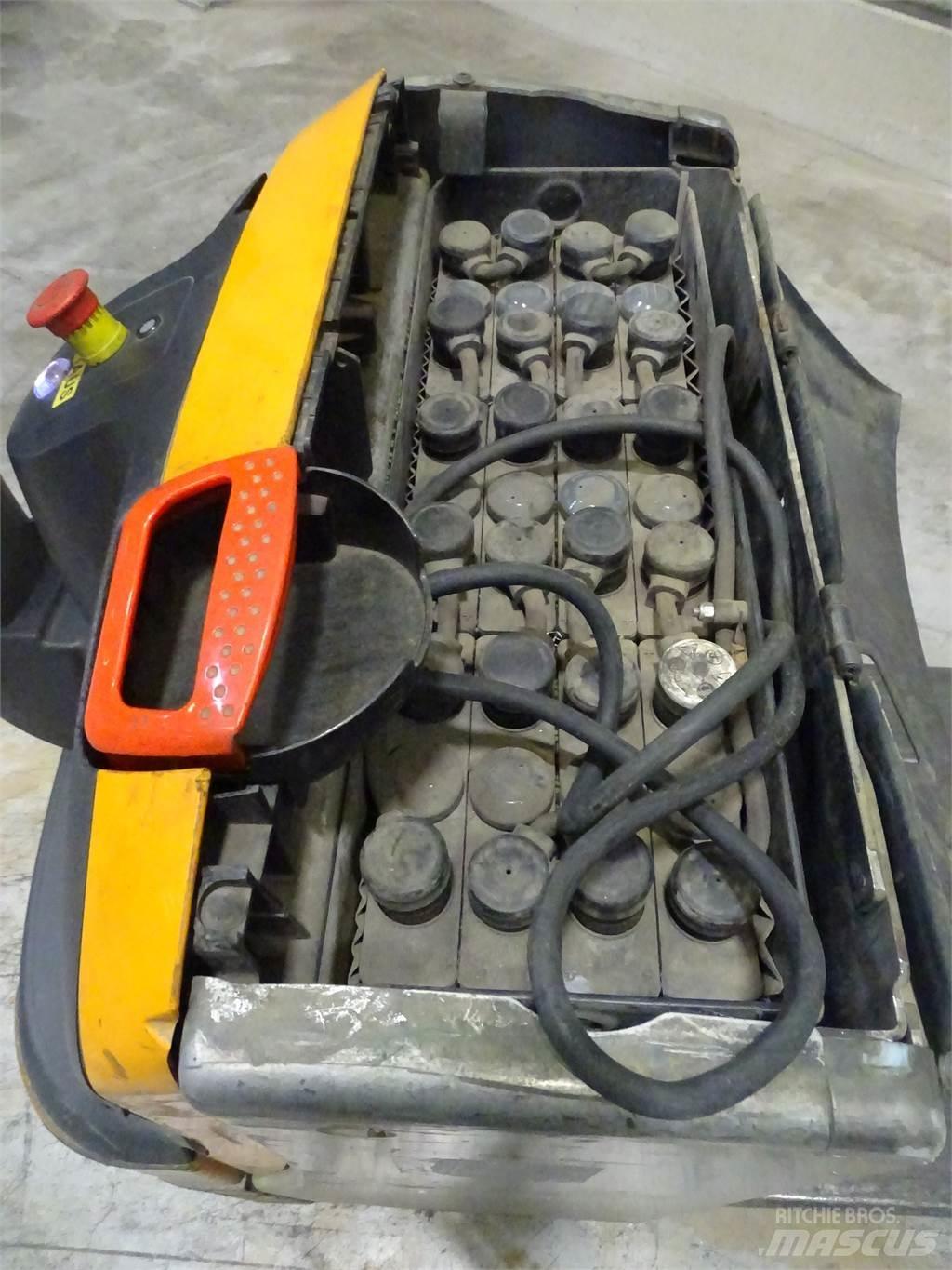 Still EXU16 Transpallet manuale