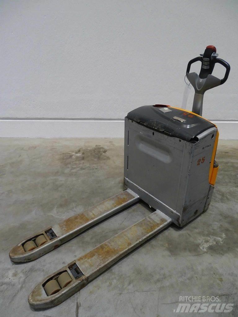 Still EXU18 Transpallet manuale