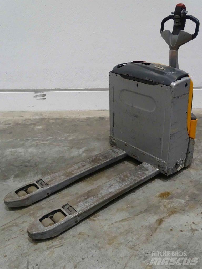 Still EXU18 Transpallet manuale