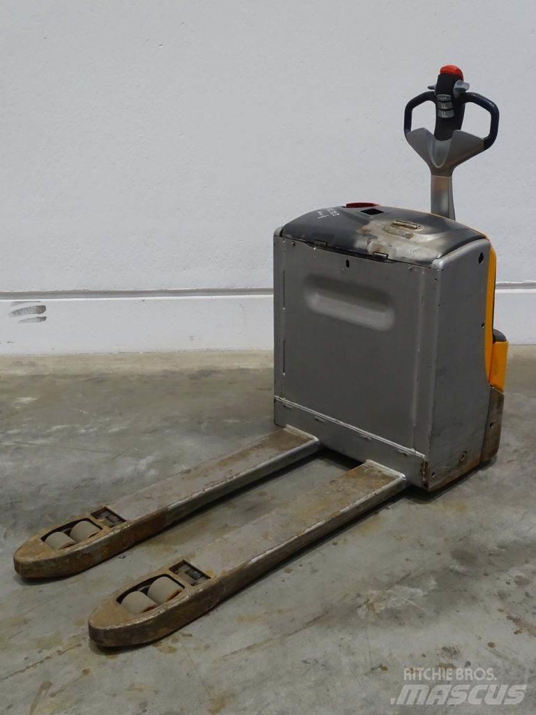 Still EXU18 Transpallet manuale