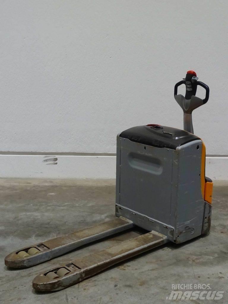 Still EXU18 Transpallet manuale