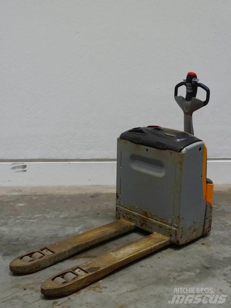Still EXU18 Transpallet manuale