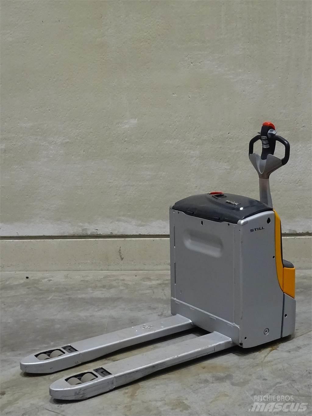Still EXU18 Transpallet manuale