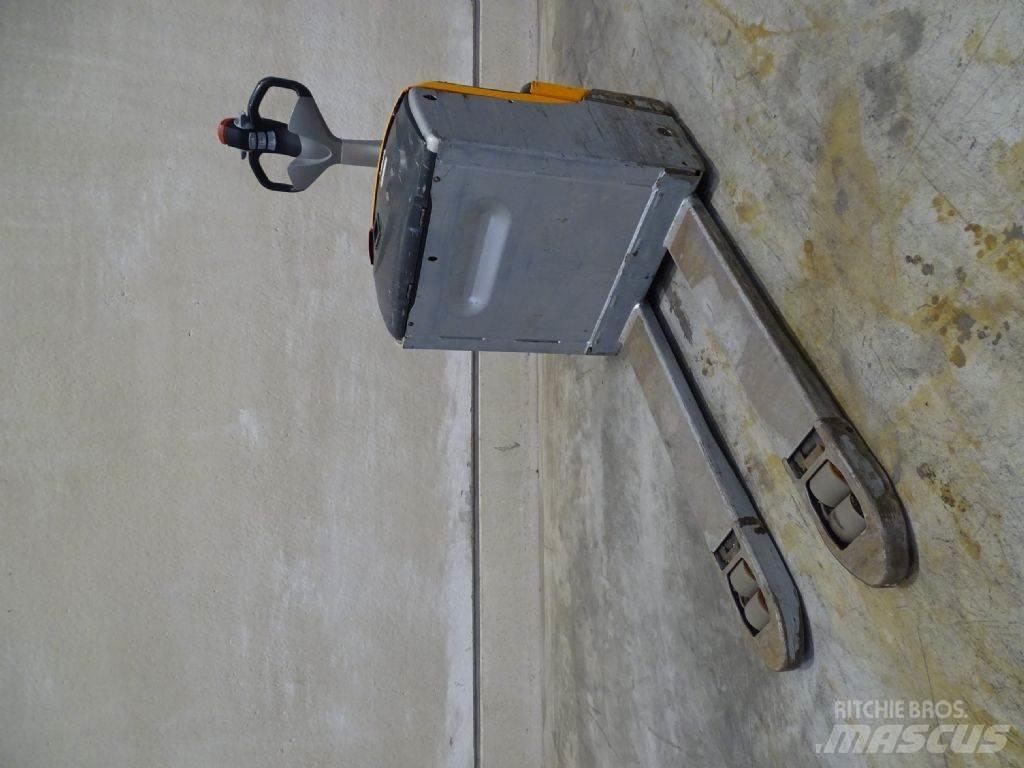 Still EXU18 Transpallet manuale