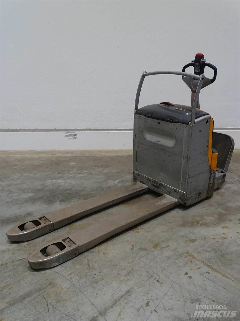Still EXU20 Transpallet manuale