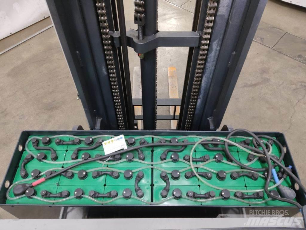 Still FM-X14 Carrello retrattile