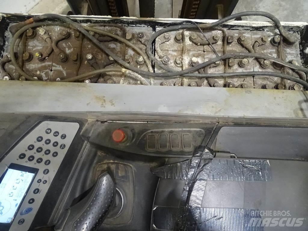 Still FM-X14 Carrello retrattile