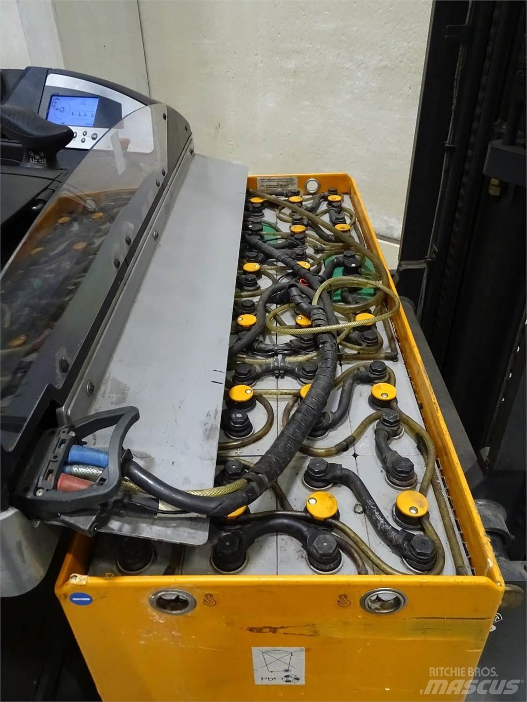 Still FM-X14 Carrello retrattile