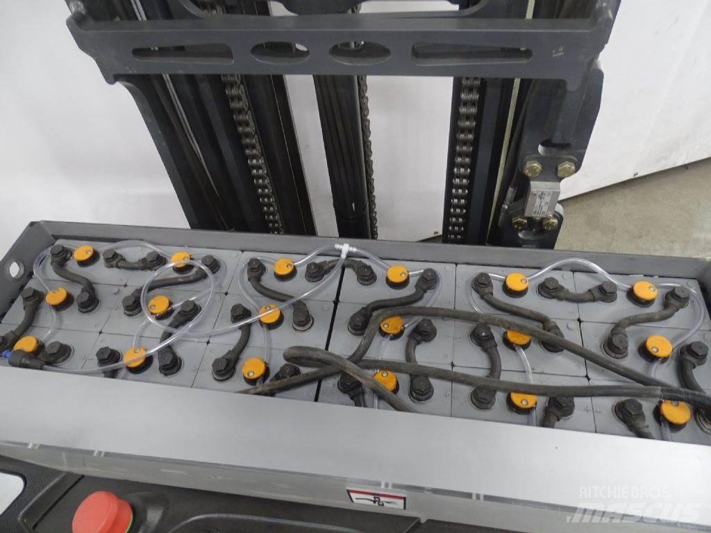Still FM-X17 Carrello retrattile