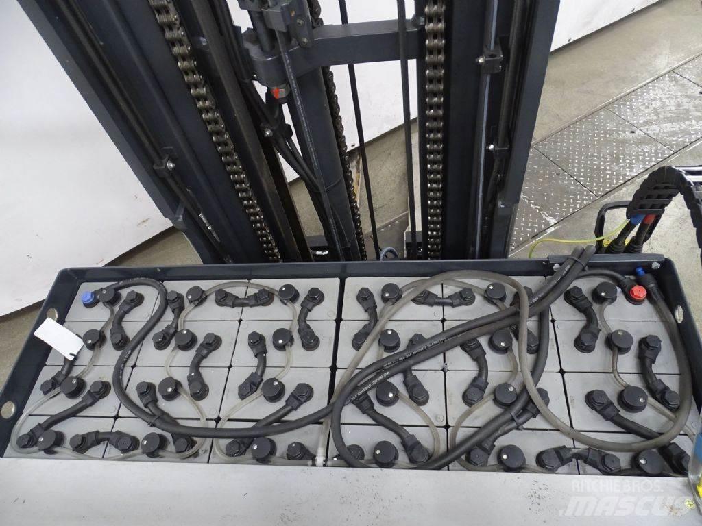 Still FM-X17 Carrello retrattile