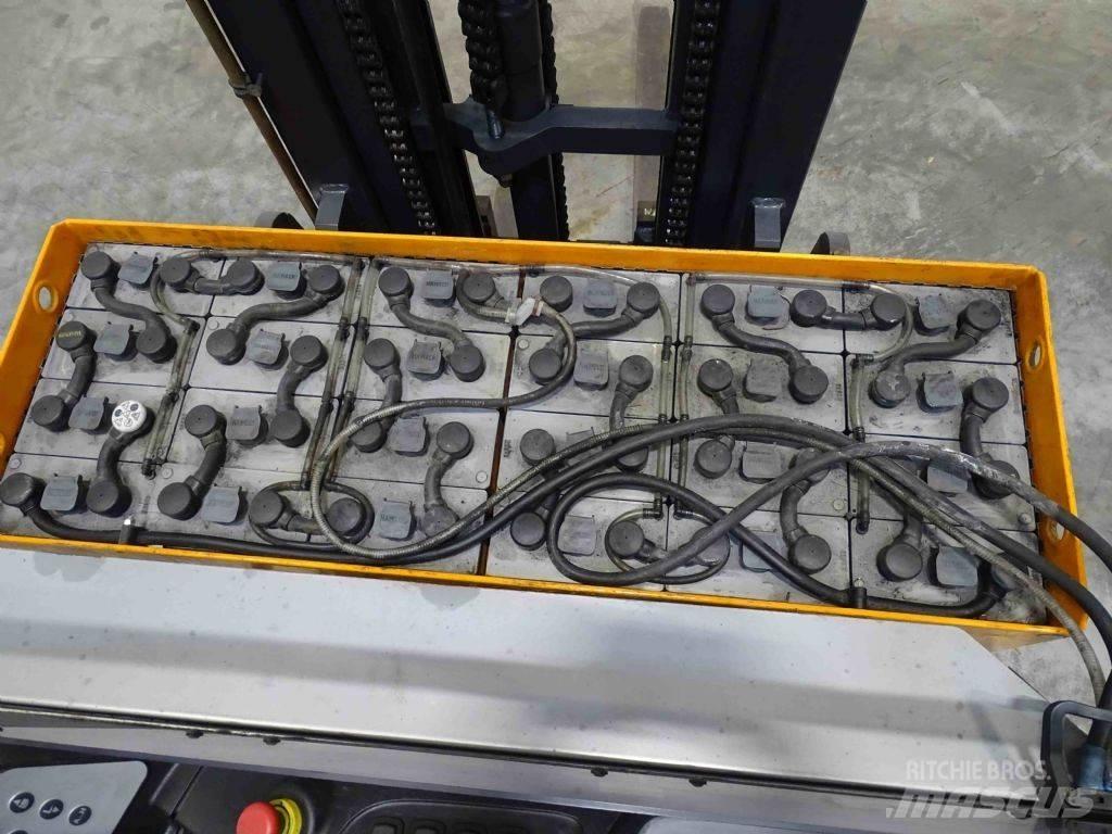 Still FM-X17 Carrello retrattile