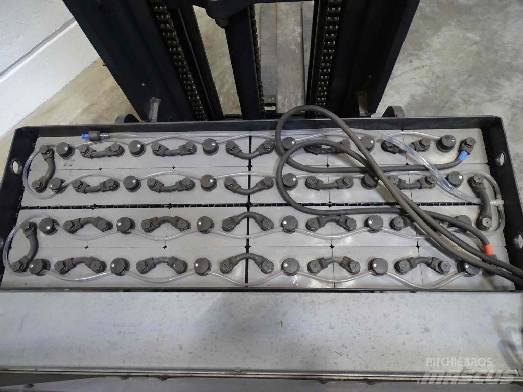 Still FM-X17 Carrello retrattile