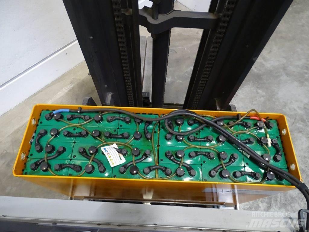 Still FM-X17 Carrello retrattile