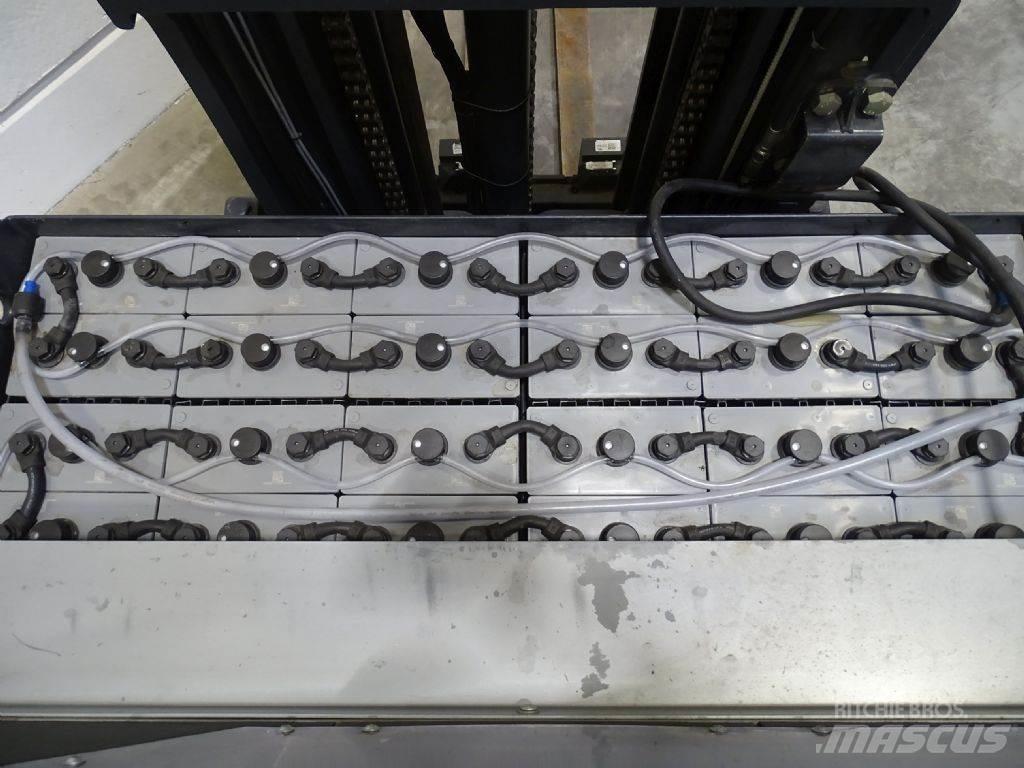 Still FM-X17 Carrello retrattile