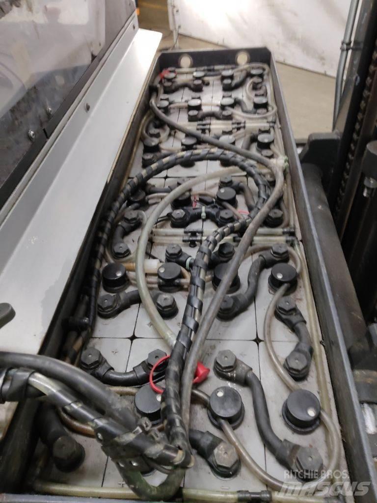 Still FM-X17 Carrello retrattile