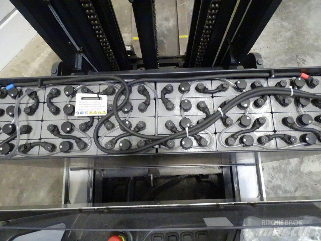 Still FM-X17 Carrello retrattile