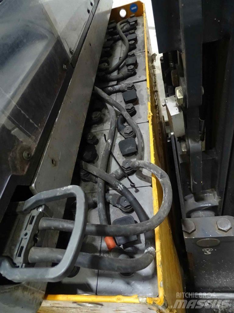Still FM-X17 Carrello retrattile