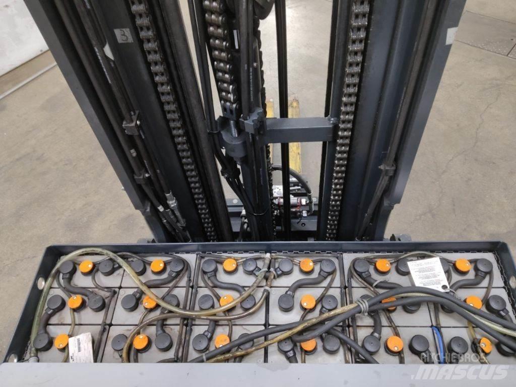Still FM-X17 Carrello retrattile